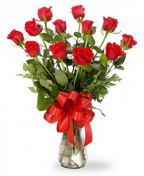  Mersin çiçek mağazası , çiçekçi adresleri  12 adet kırmızı güllerden vazo tanzimi