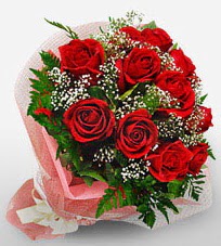 12 adet kırmızı güllerden kaliteli gül  Mersin çiçek yolla 