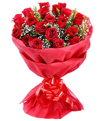 21 adet kırmızı gülden modern buket  Mersin hediye sevgilime hediye çiçek 