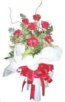  Mersin online çiçekçi , çiçek siparişi  7 adet kirmizi gül buketi 