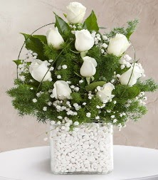 9 beyaz gül vazosu  Mersin çiçek servisi , çiçekçi adresleri 