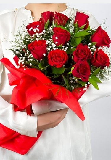 Aşk Gülleri 11 Adet kırmızı gül buketi  Mersin çiçek online çiçek siparişi 
